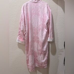 Victoria's Secret Pink Floral Robe